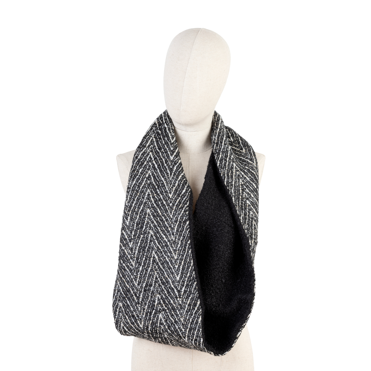 Scarves by Venia Mitropanou — handcrafted in Greece