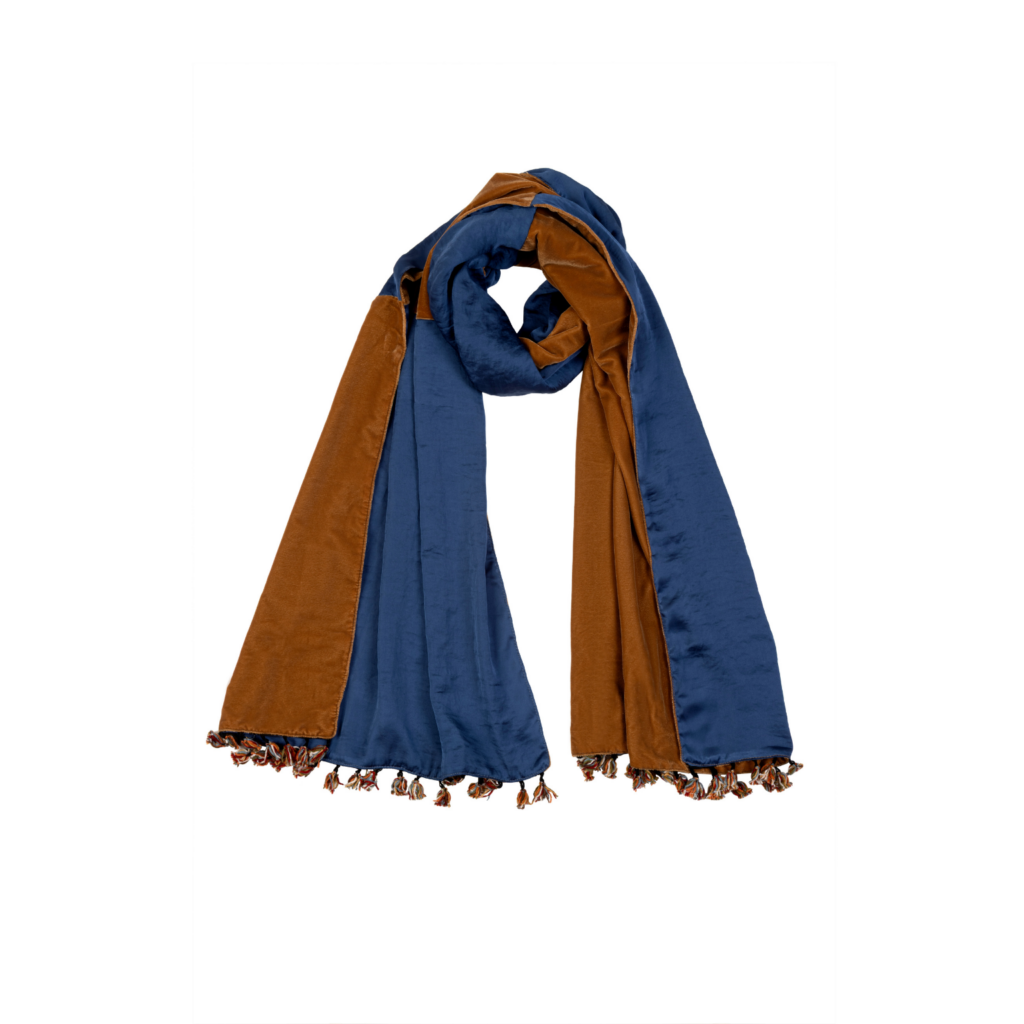 Scarves by Venia Mitropanou — handcrafted in Greece