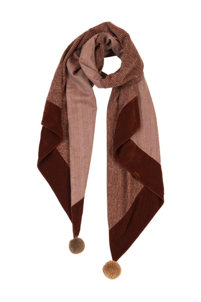Scarves by Venia Mitropanou — handcrafted in Greece