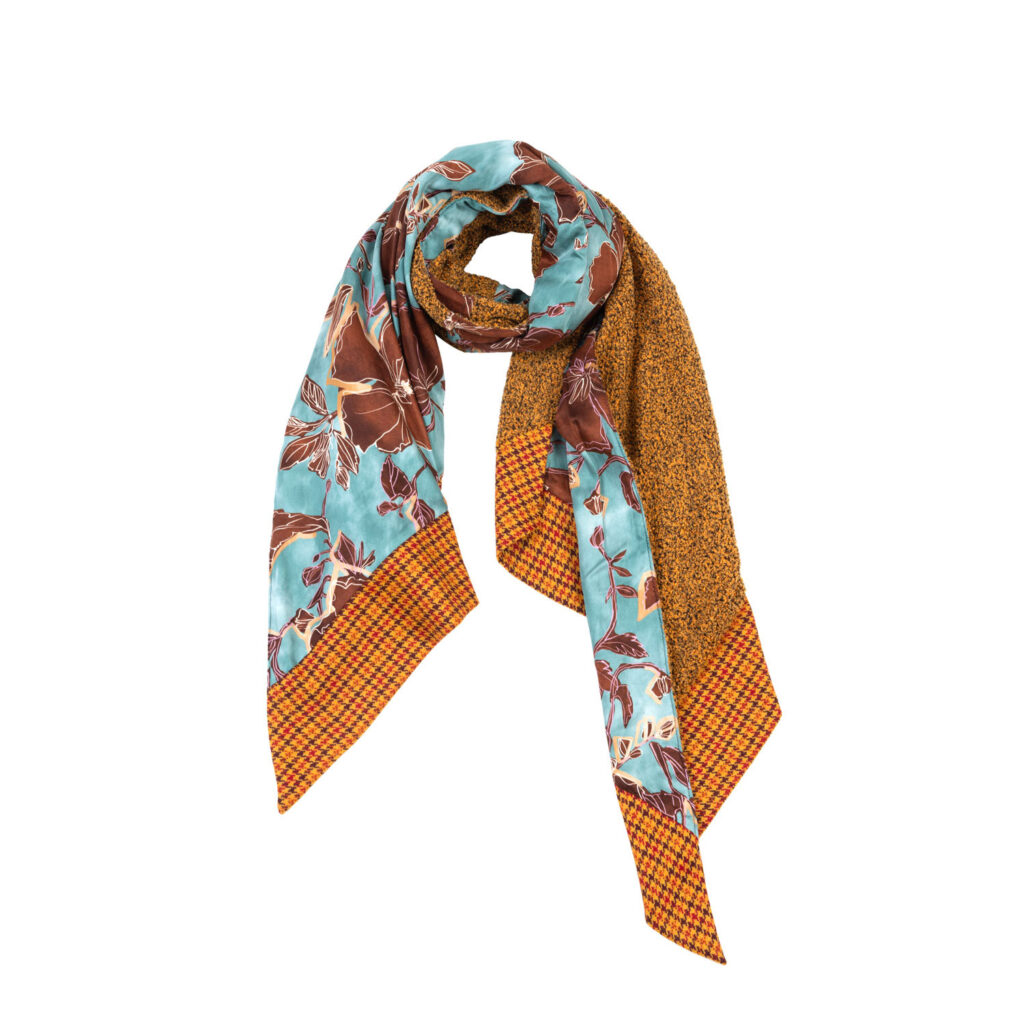 Scarves by Venia Mitropanou — handcrafted in Greece