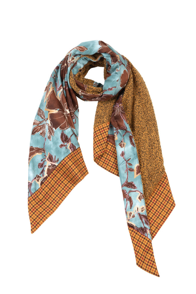 Scarves by Venia Mitropanou — handcrafted in Greece