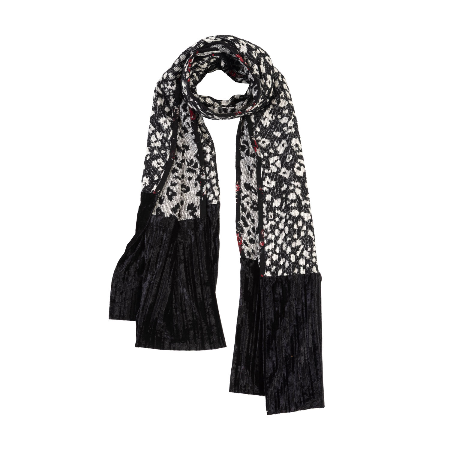 Scarves by Venia Mitropanou — handcrafted in Greece