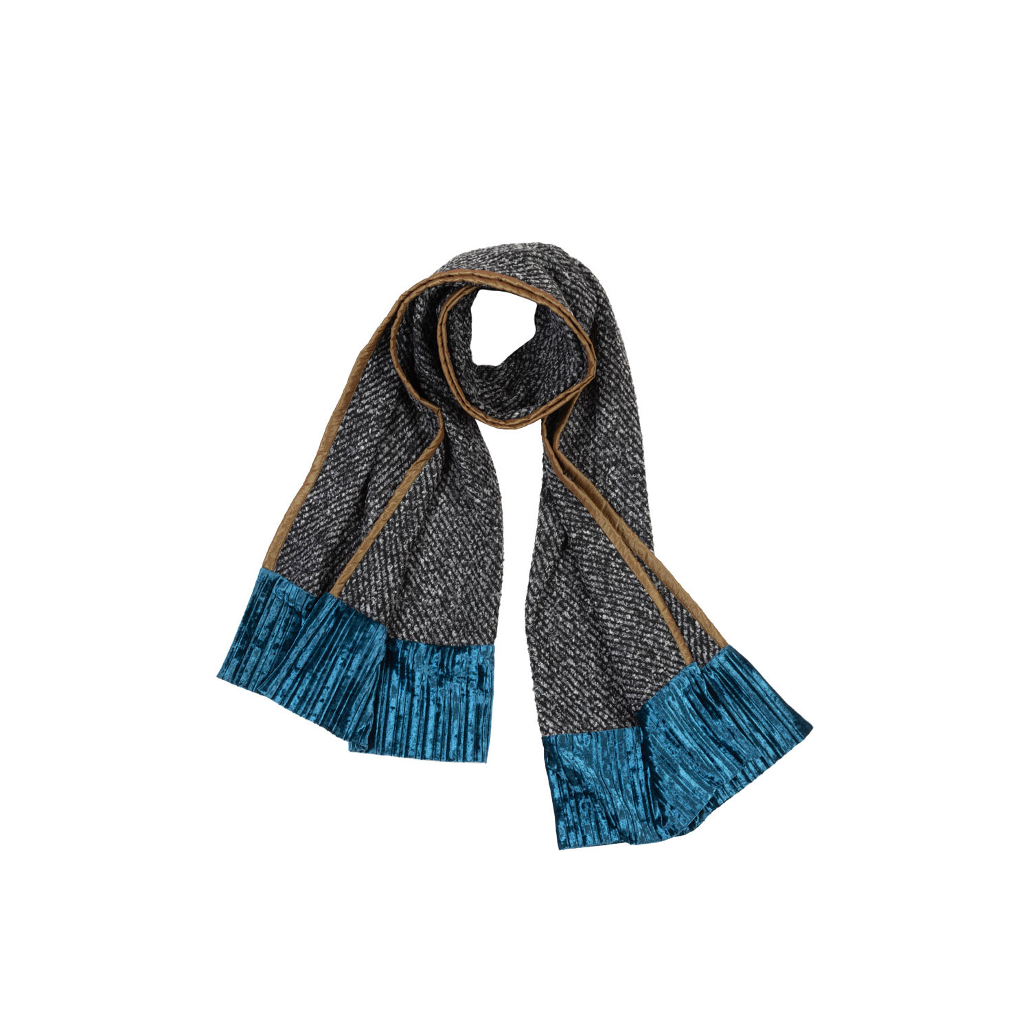 Scarves by Venia Mitropanou — handcrafted in Greece