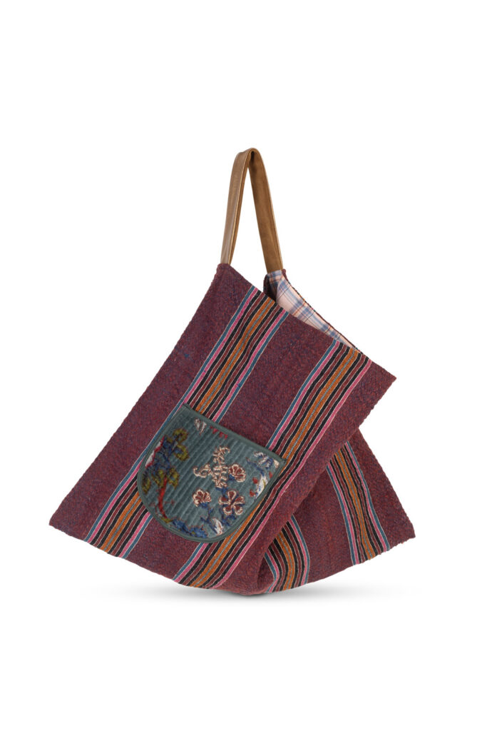 TRIANGLE BORDEAUX STRIPES