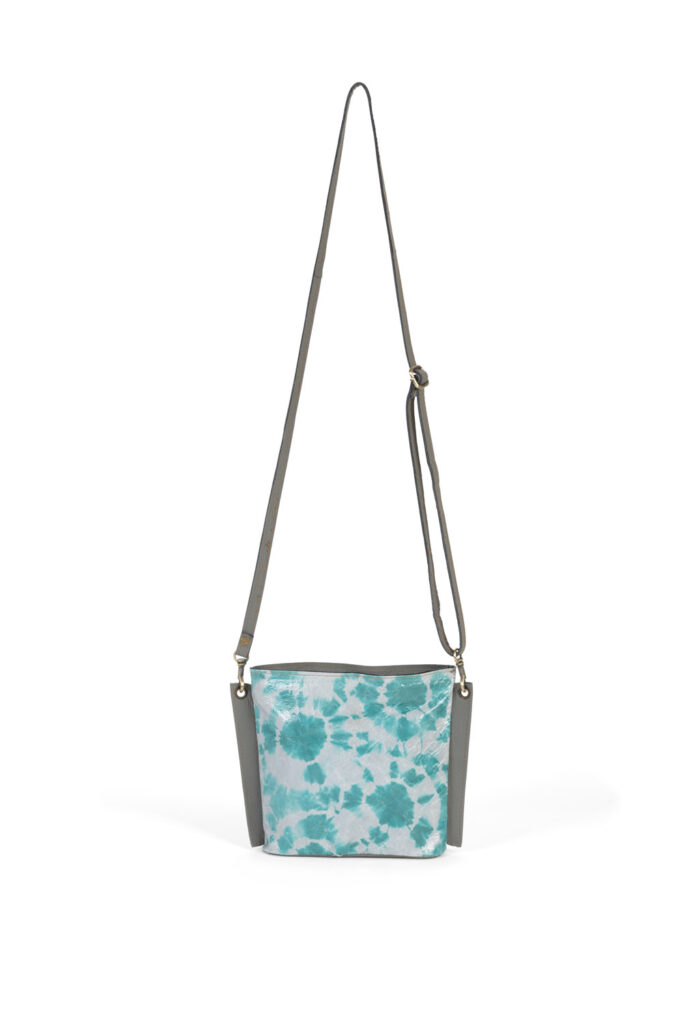 PETITE TURQUOISE PRINTED LEATHER