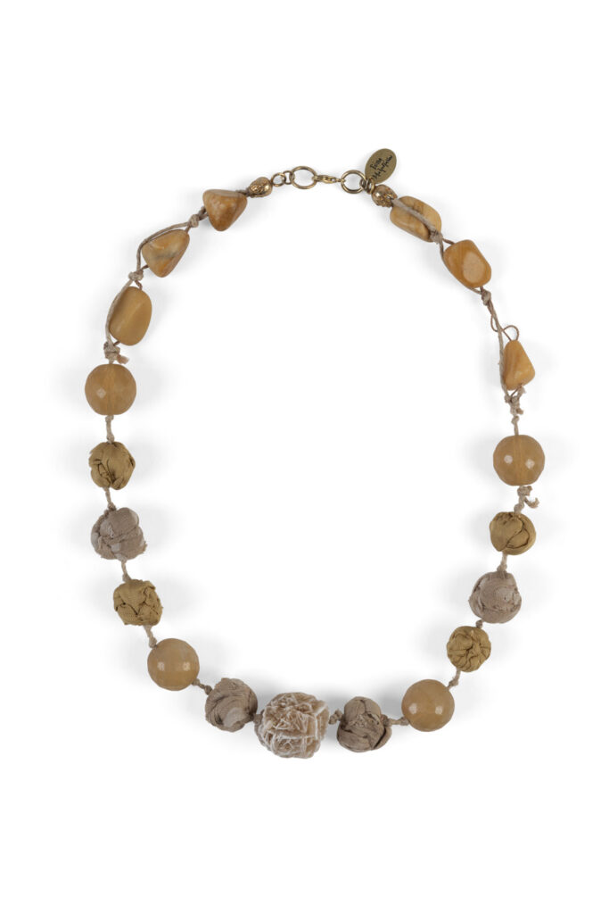 NECKLACE DESERT ROSE