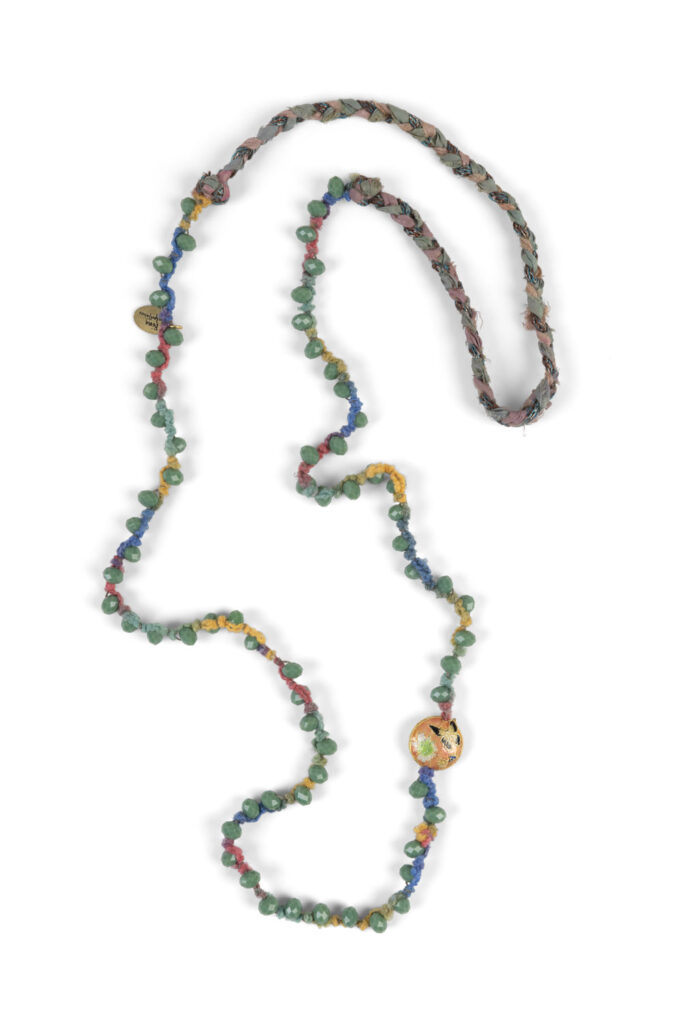 NECKLACE GREEN CRYSTAL AND CLOISONNE